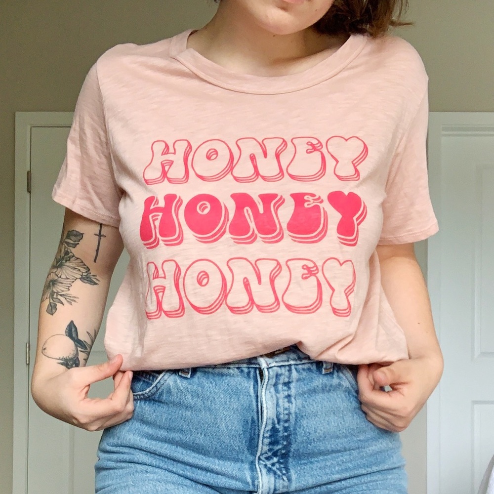 HONEY HONEY HONEY Groovy Graphic Tee Shirt